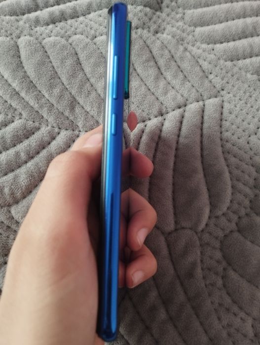 Продам редми нот 8