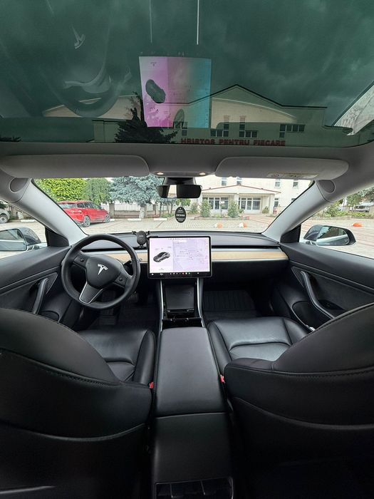 Tesla model 3 STD Plus