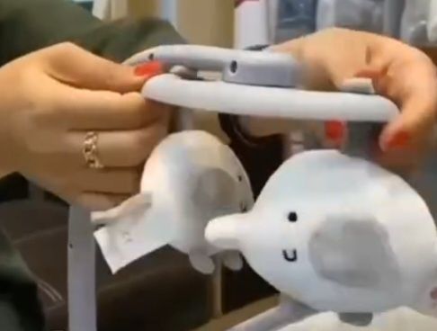 Электронная качеля