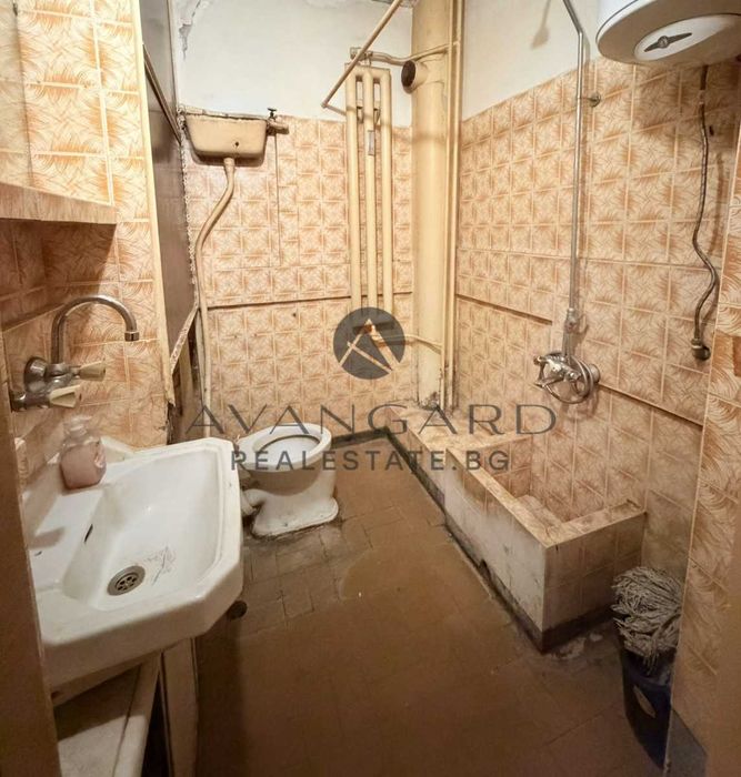 Продава се Двустаен апартамент в Пловдив, Тракия - 48 кв.м за 1062 €/кв.м - Снимка #6