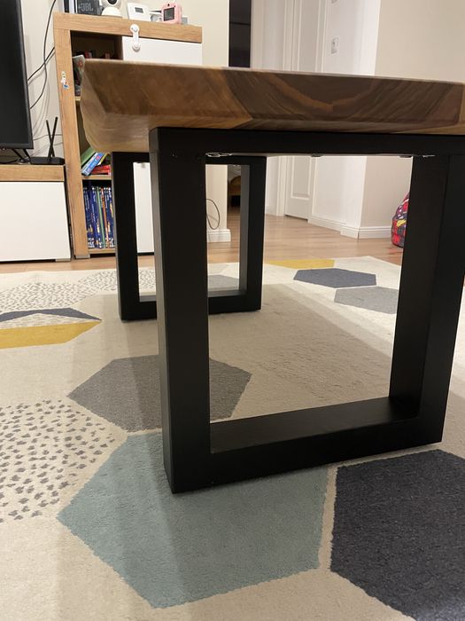 Masuta de cafea din lemn de nuc