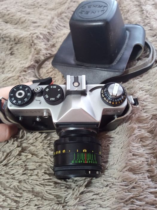 Продам фотоаппарат зенит ет