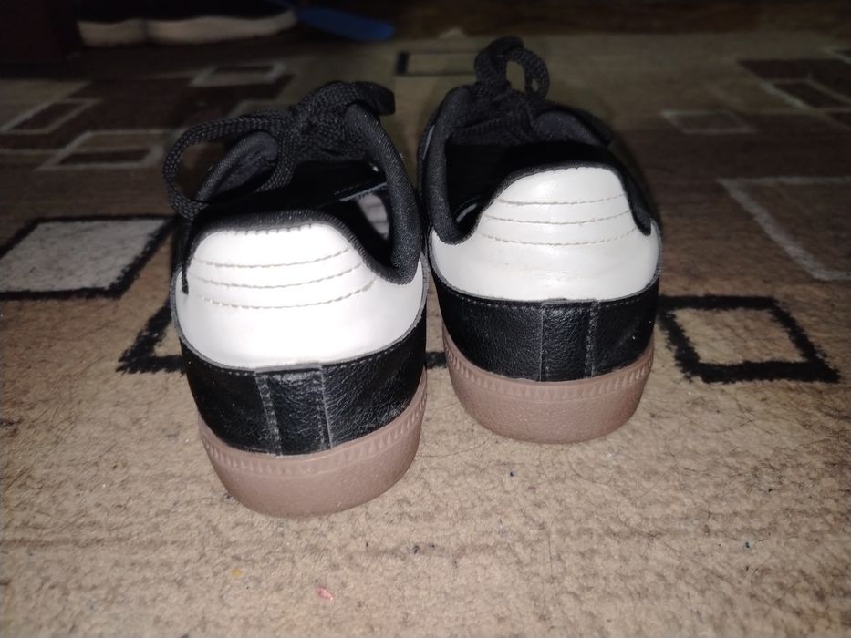 Продаются кроссовки в отличном состоянии