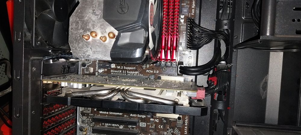 AMD XFX R9 380 4GB GDDR5 256 Bits