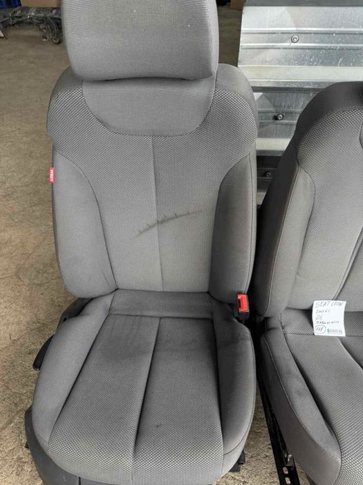 Салон Сеат Леон 2003-2010г Seat Leon седалки лявата има забележка н111