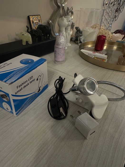 Стойки за лакове