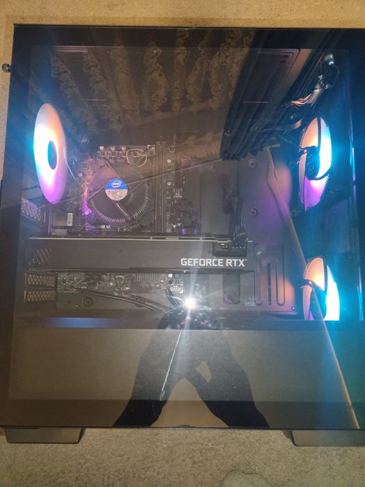 Calculator gaming RTX 3060ti I7 11700F Negociabil