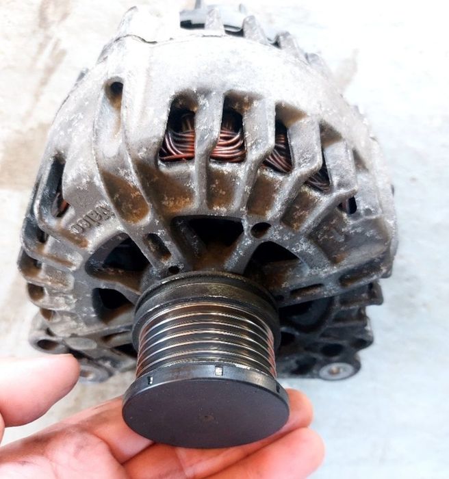 Alternator AUDI A4 B8 2.0 TDI 2008-2012 cod 03G 903 1016 G