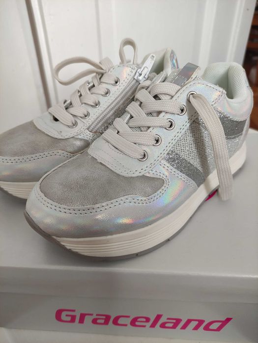 Нови детски обувки / маратонки 31 номер