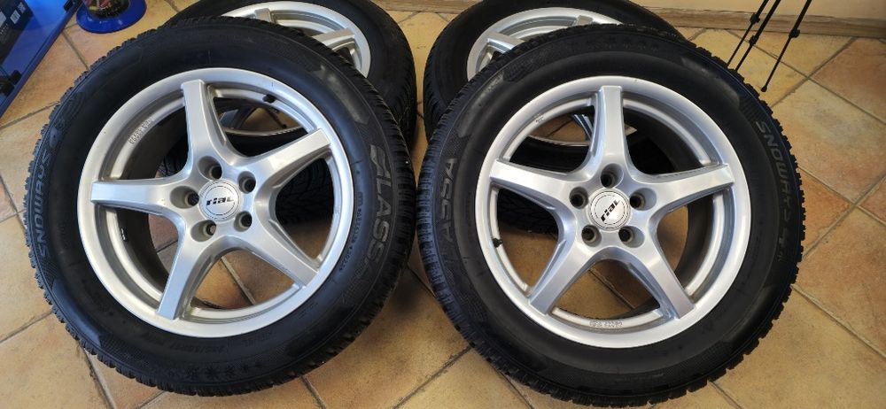 Лети джанти RIal 5x108 от 4x4 с гуми 235/55/17 Ford Kuga