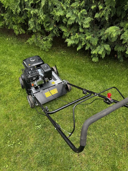 Scarificator gazon mr. Gardener BV 400-3