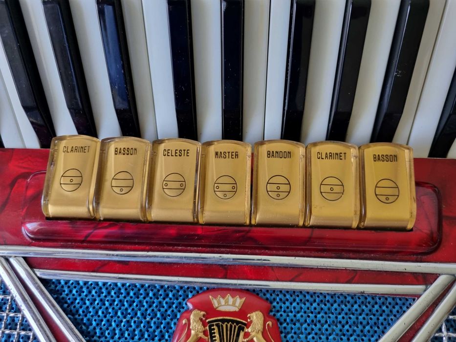 Acordeon Mengozzi Castelfidardo 80 basi