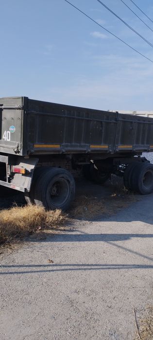 Прицеп самосвал сотилади