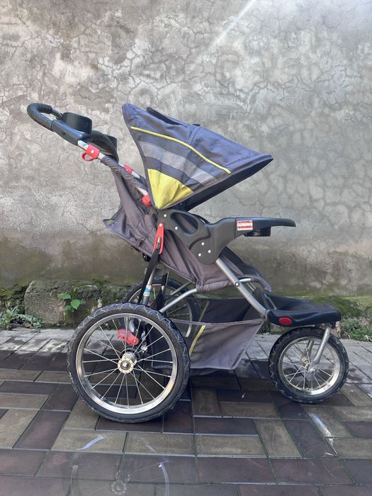 Каляска сотилади