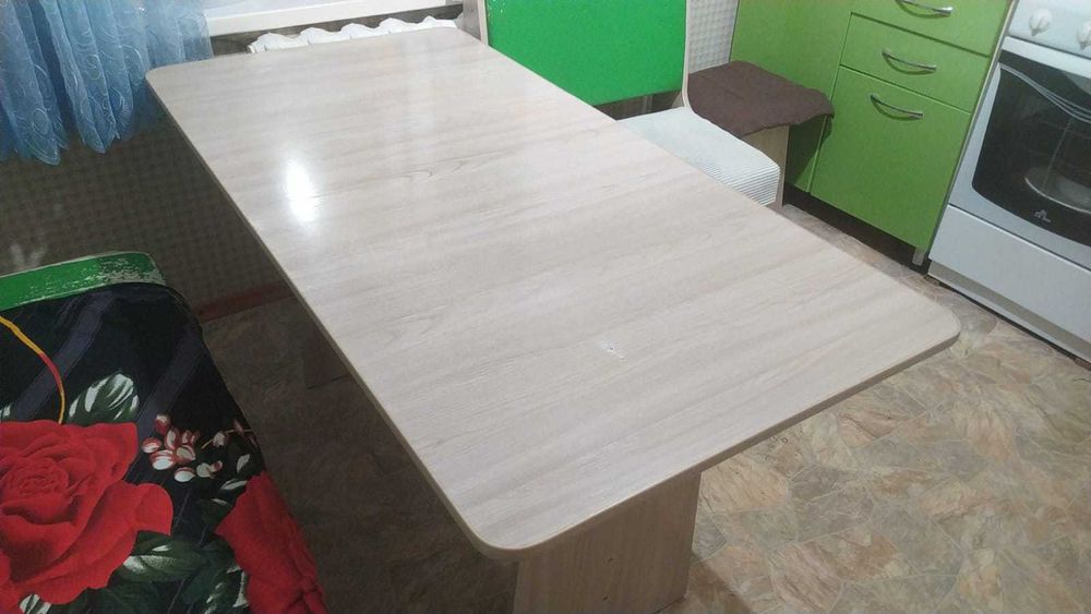 продам кухонный уголок