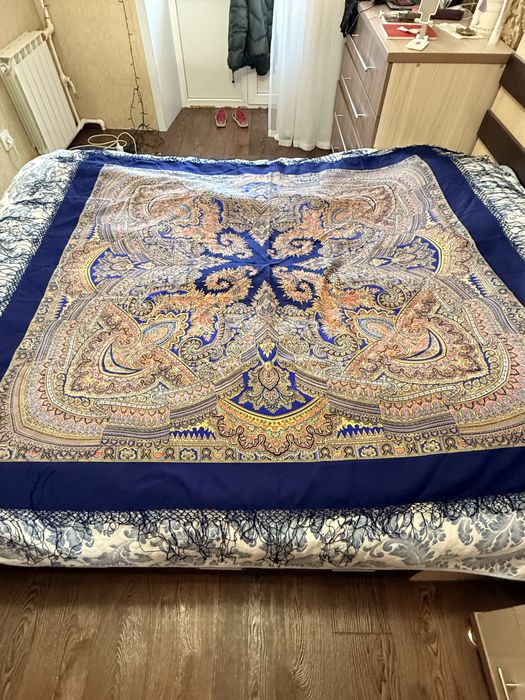 Павлопосадский шерстяной платок с шелковой бахрамой