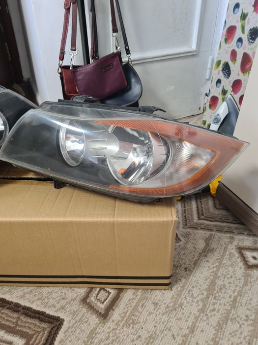 Продам фары на BMW E90