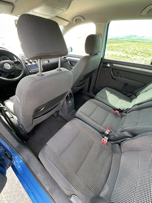 VW Touran / 7 locuri /2.0 TDI