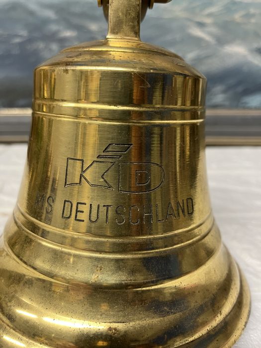 Красива,корабна,бронзова камбана