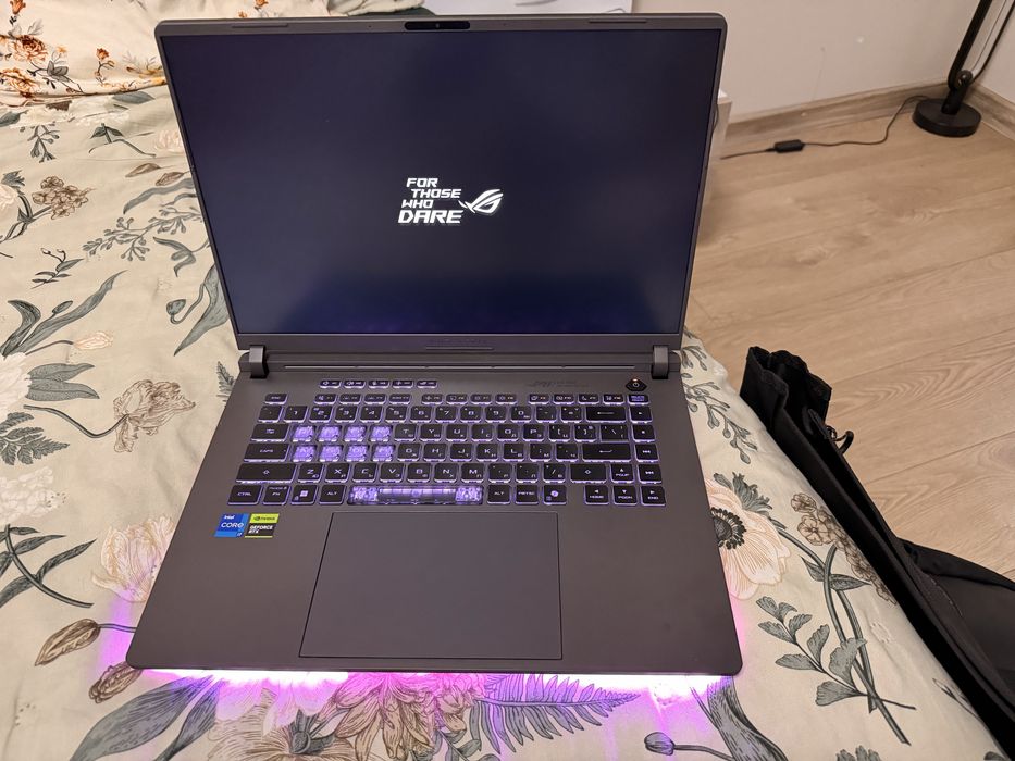 Лаптоп ASUS ROG Strix G16 (i7 / RTX 5070)