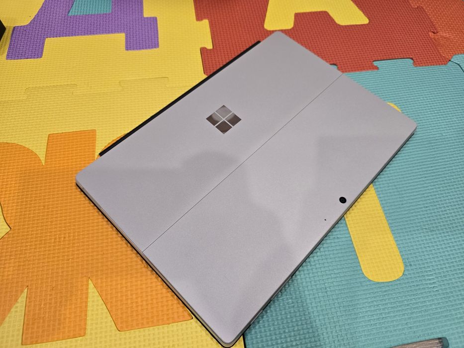 Microsoft Surface Pro 7+ / 1TB SSD / i5 11th / 8GB Ram