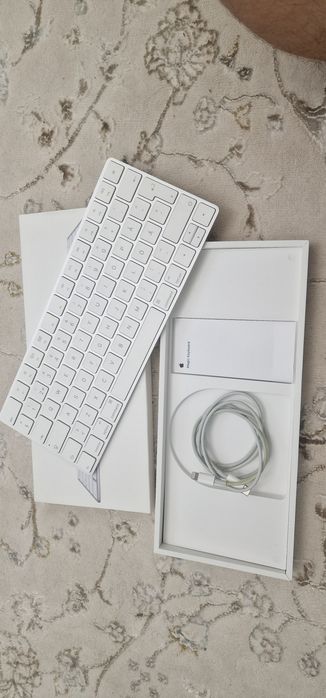 Apple keyboard 2 model A1644