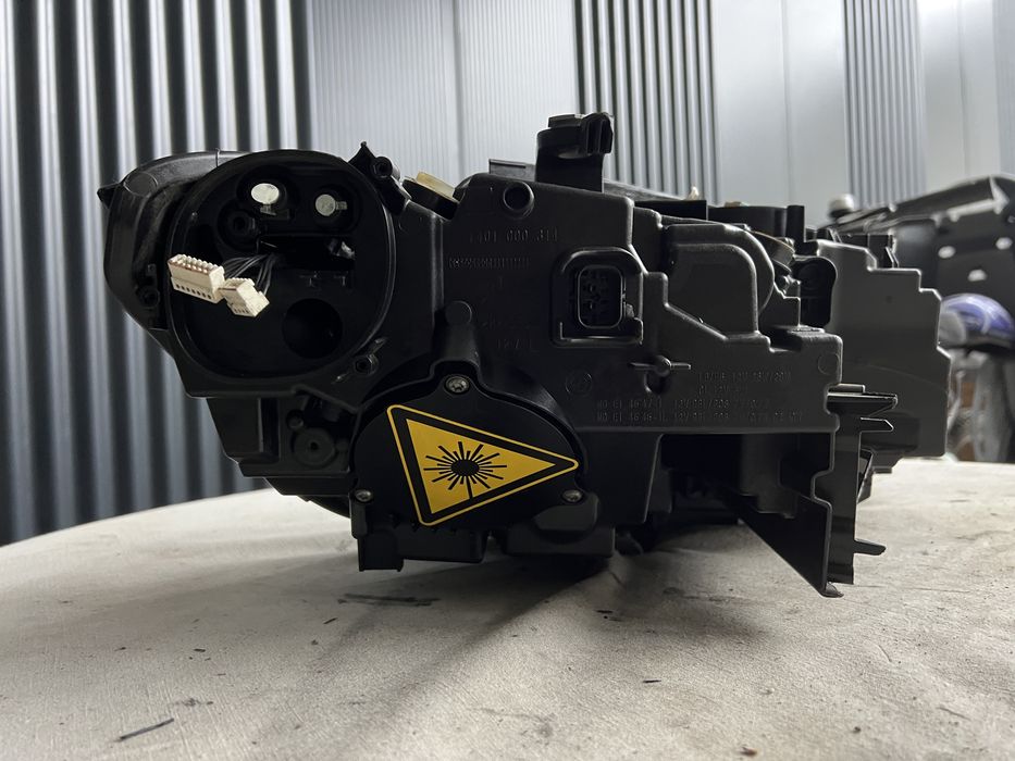 Vand far stanga laser bmw seria 3 G20 G21