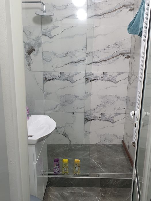 Garsoniera  Renovata de la zero