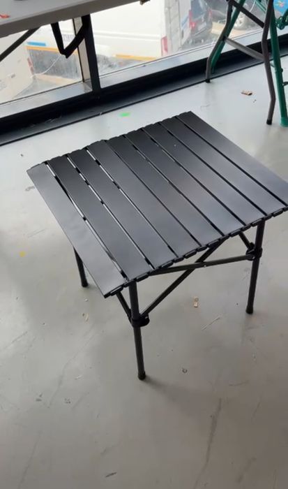 Vand articole de grădină.