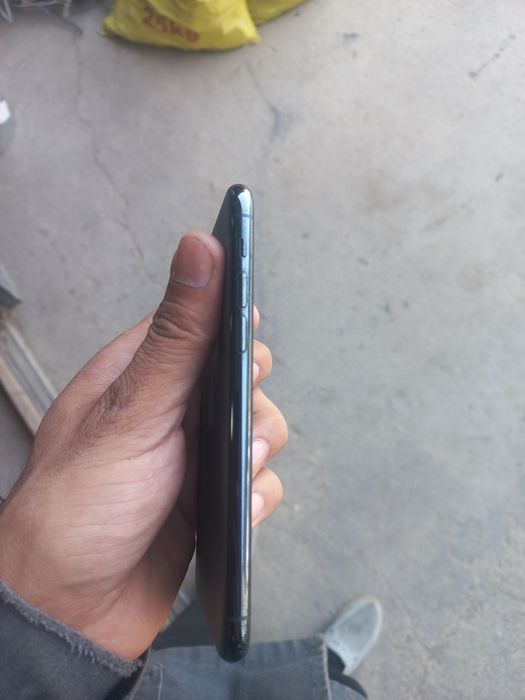 iphone 11 pro 64 GB LLA