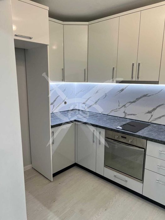 Къща - с. Подвис