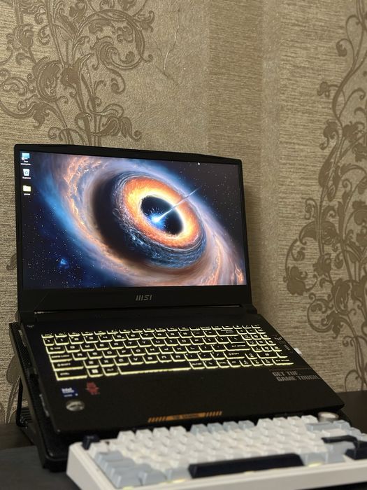 Продается игровой ноутбук MSI GF66 только личная встреча