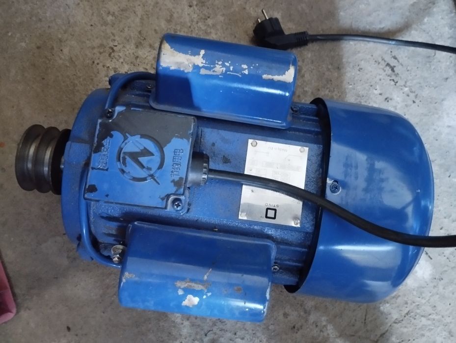 Ел мотор 2.2 KW !