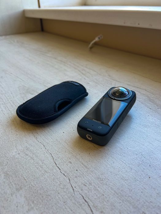 экшн камера Insta360 X3 + чехол