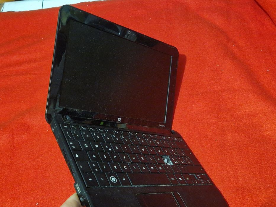 Laptop pentru piese sau colecție