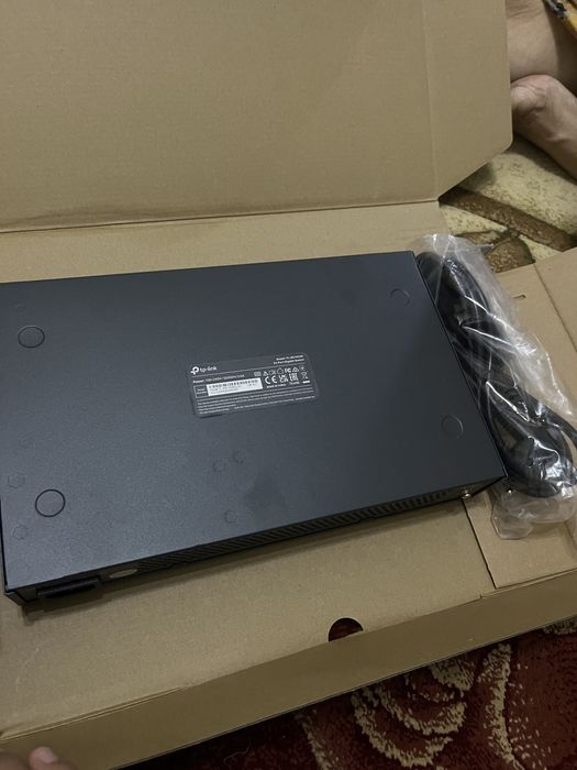сетевой коммутатор tp link 24-port switch
