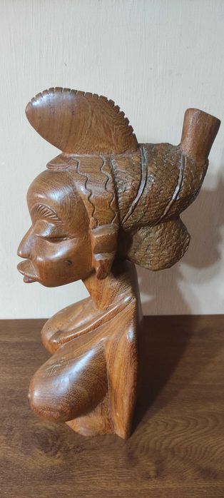 Sculptură africană - bust femeie