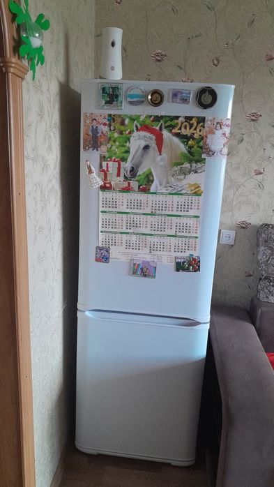 Холодильник бирюса