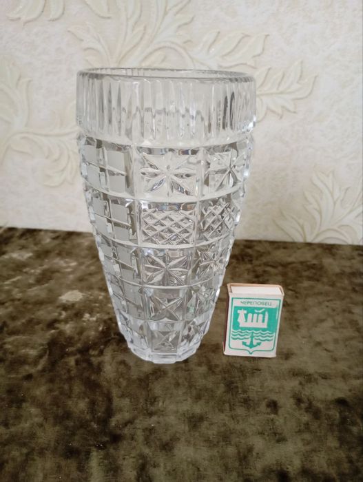 Вазы хрустальные