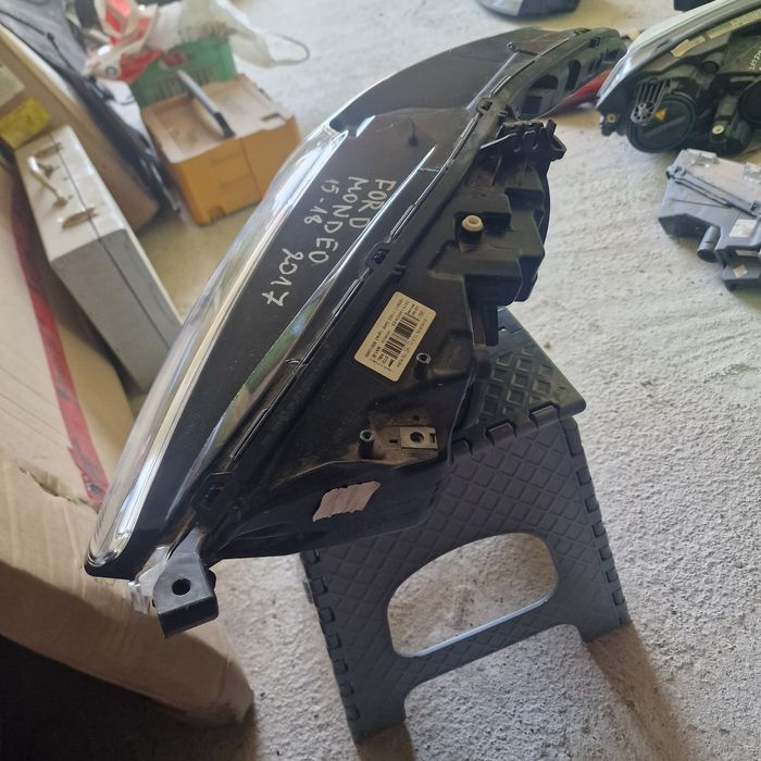 Ford Mondeo 15-18  2017 десен фар