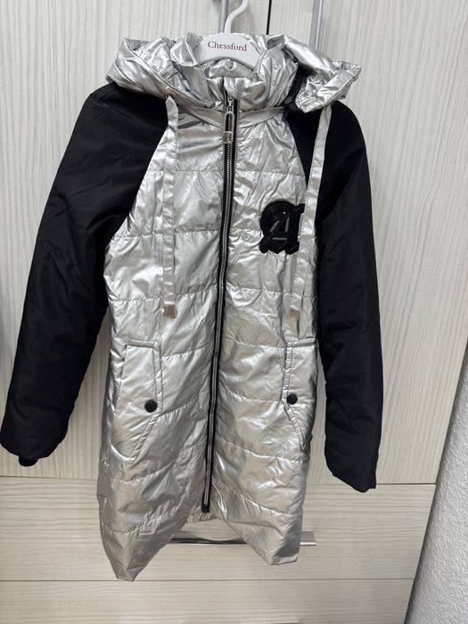 Куртка осенняя на 7-9 лет