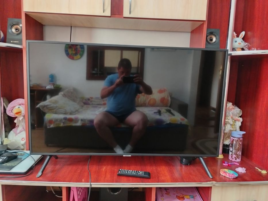 Vând televizor Samsung Smart preț fix 850