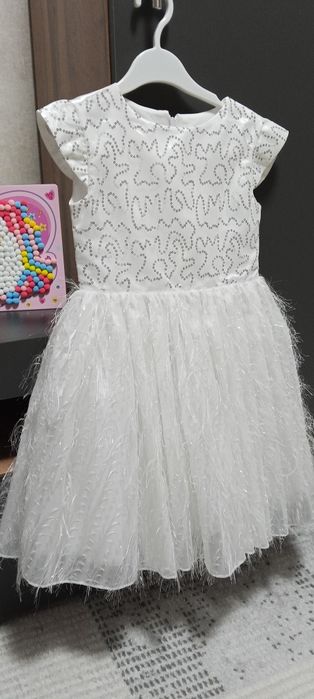 Нарядные платья 2-6 лет