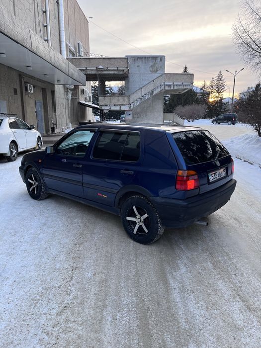 Продам гольф 3 1.8 моно