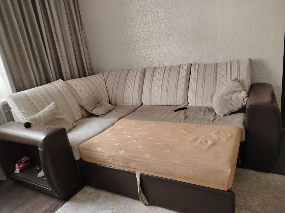 Срочно! Продам угловой диван