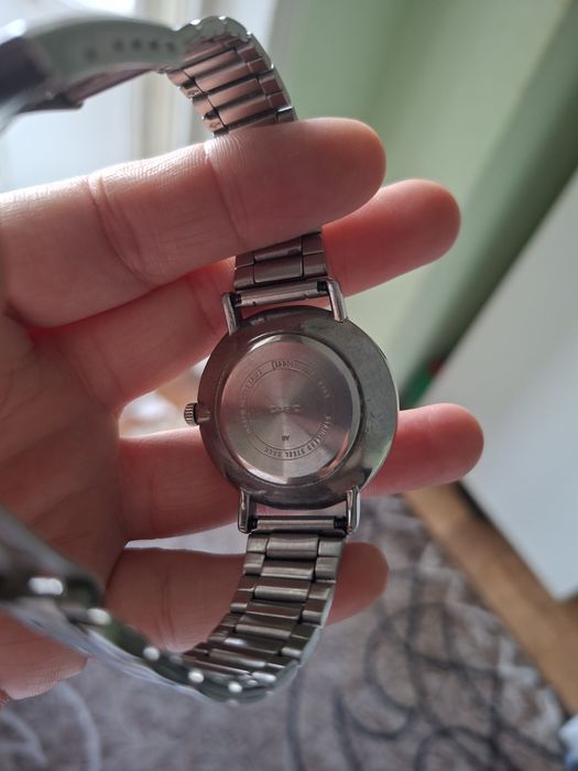Продаю часы оригинал механика Casio