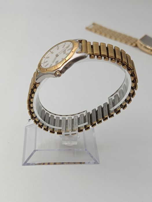 Seiko 7N89-0261  1995  31mm