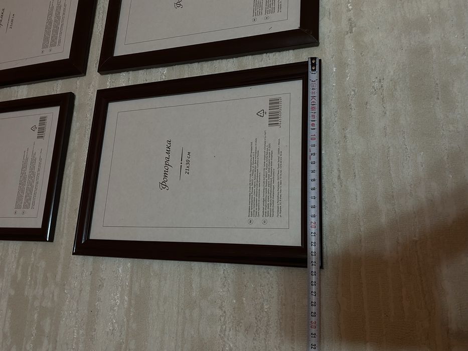 Продам рамки для картин лтличном состояние