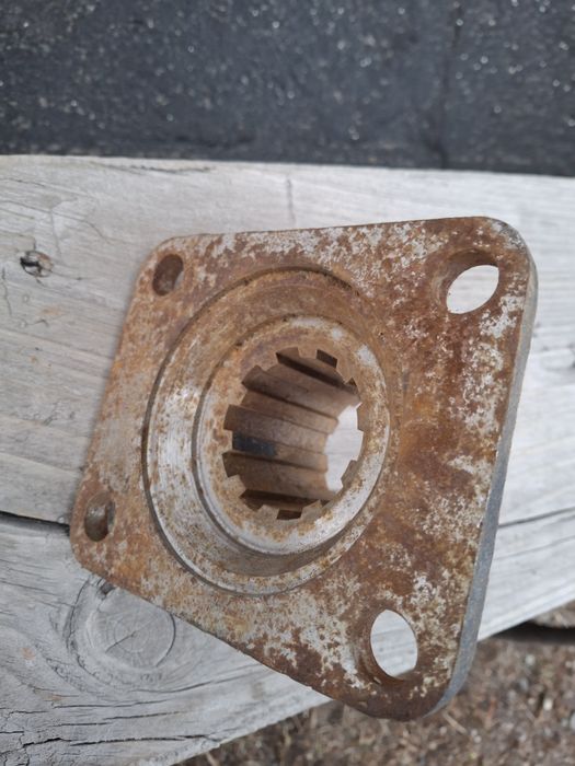 Фланец коробки камаз