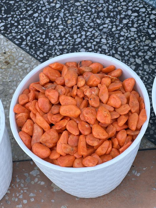 Keramzit kroshka smif mazayka landshaft dizayn toshlar piramida